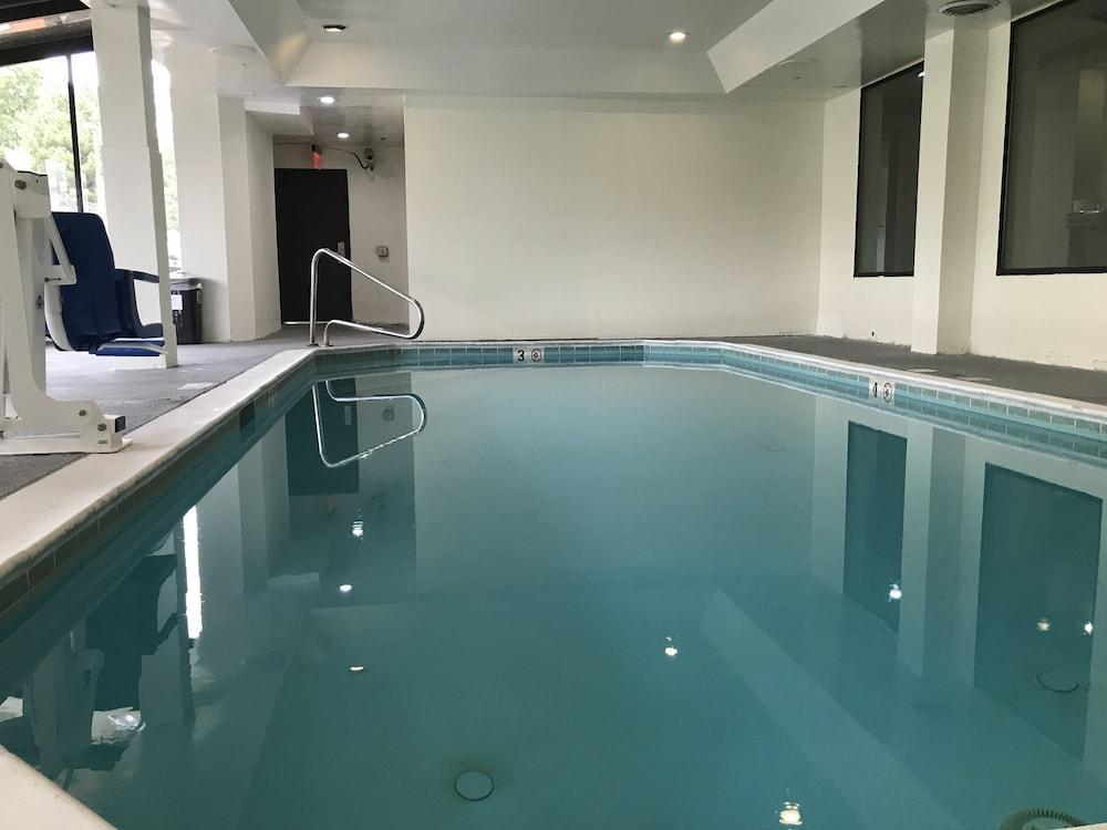 Comfort Marietta-atlanta Near Ballpark-galleria 3*