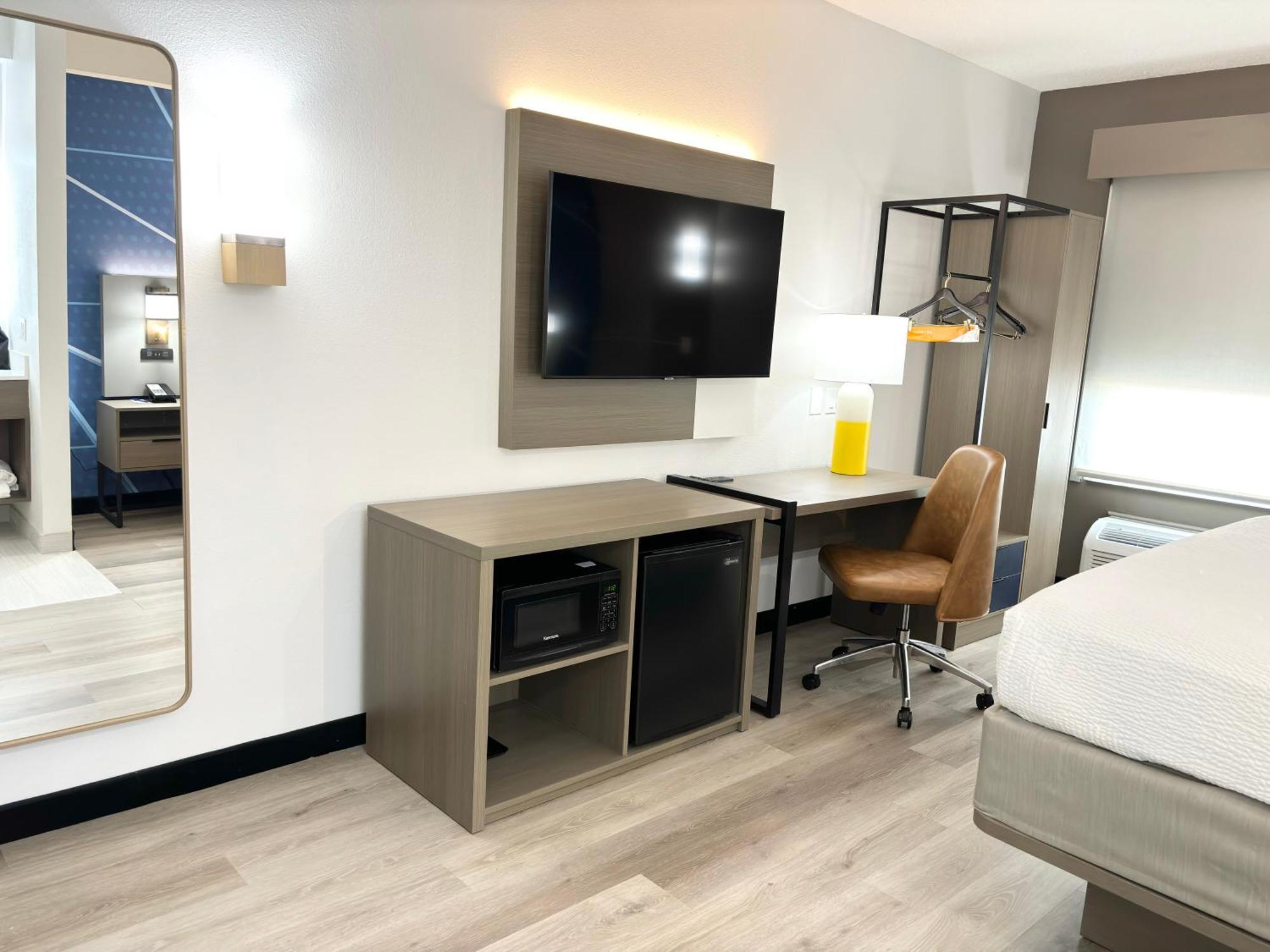 Comfort Marietta-atlanta Near Ballpark-galleria 3*